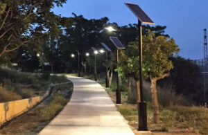 Farolas solares LED, ahorra y reduce la contaminación. Farolas solares LED, ahorra y reduce la contaminación.