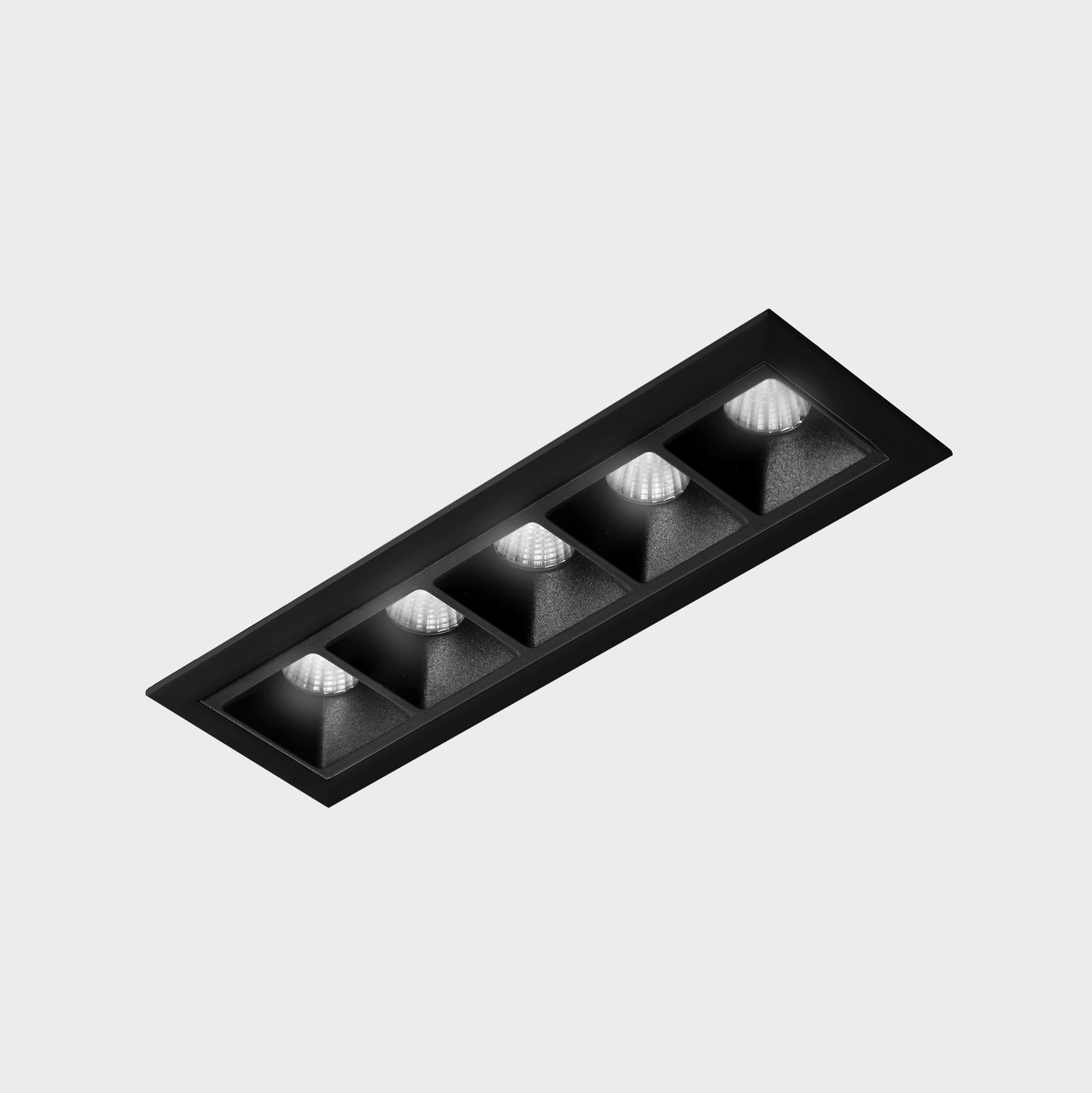 PIC K51300.04.RF .BK BK 2 24.jpg